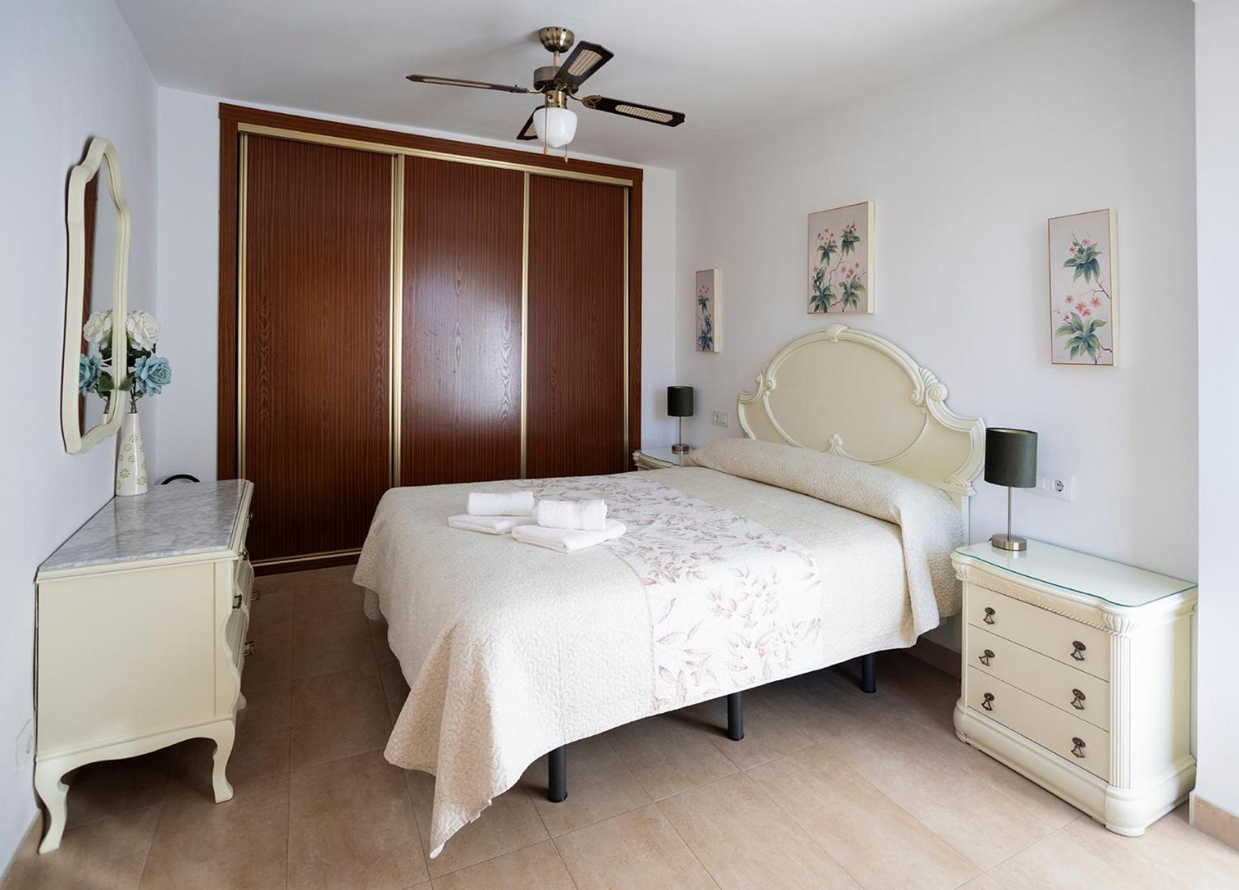 Apartamento Andalucia ฟูเอนฮิโรลา ภายนอก รูปภาพ